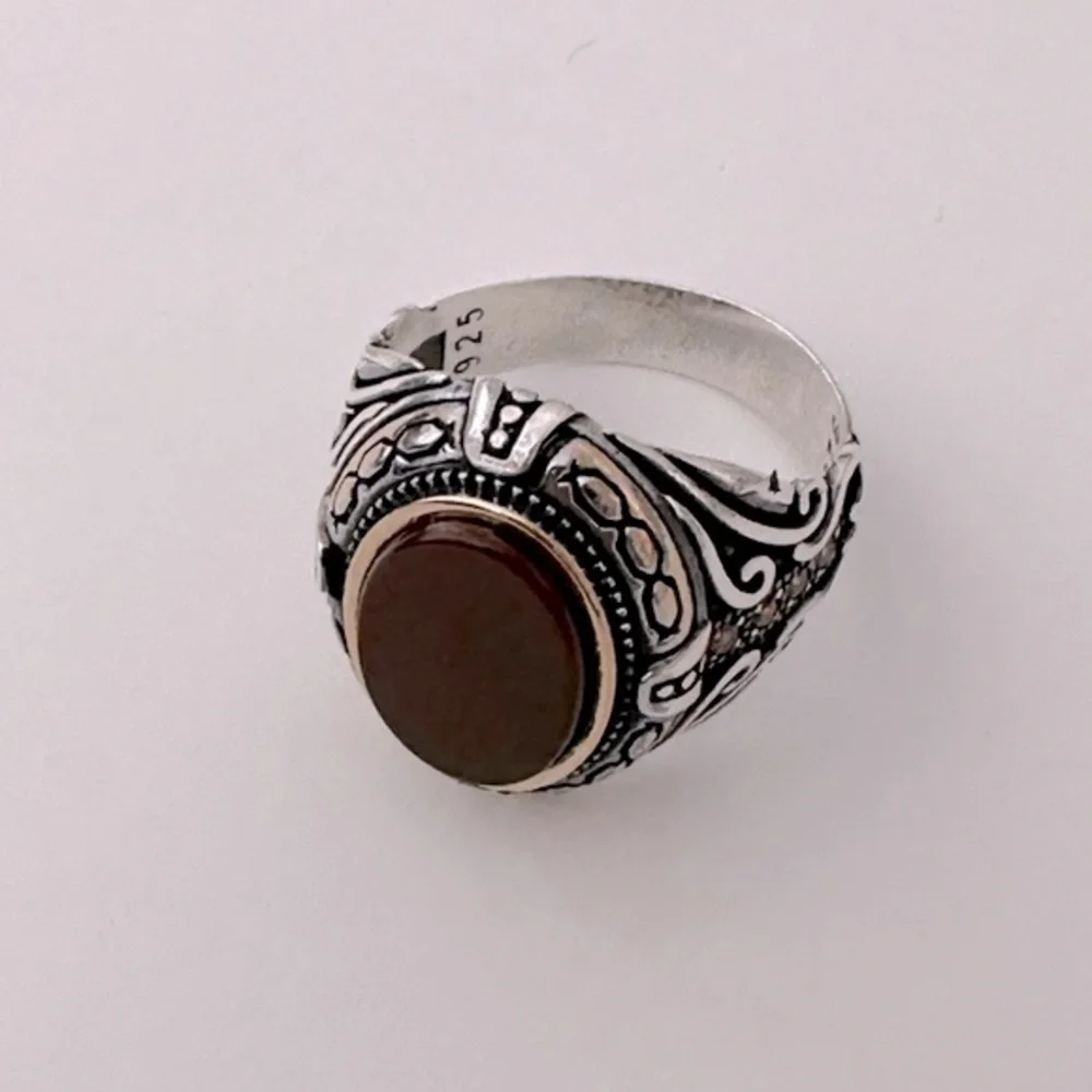 925 Silver stunning ring red oval stone
